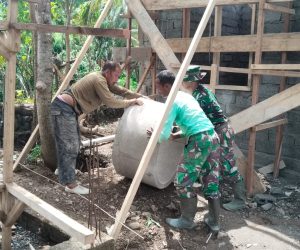 Satgas TMMD ke-129 Kodim 0107/Aceh Selatan Bangun Sanitasi RTLH