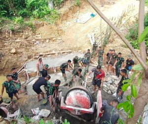 Kejar Target! Satgas TMMD Aceh Selatan Tancap Gas Cor Box Culvert